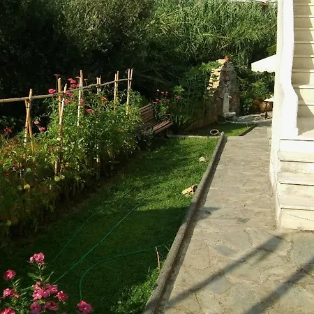 Margarita Apartament Petalídhion