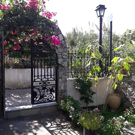 Apartament Margarita Petalídhion